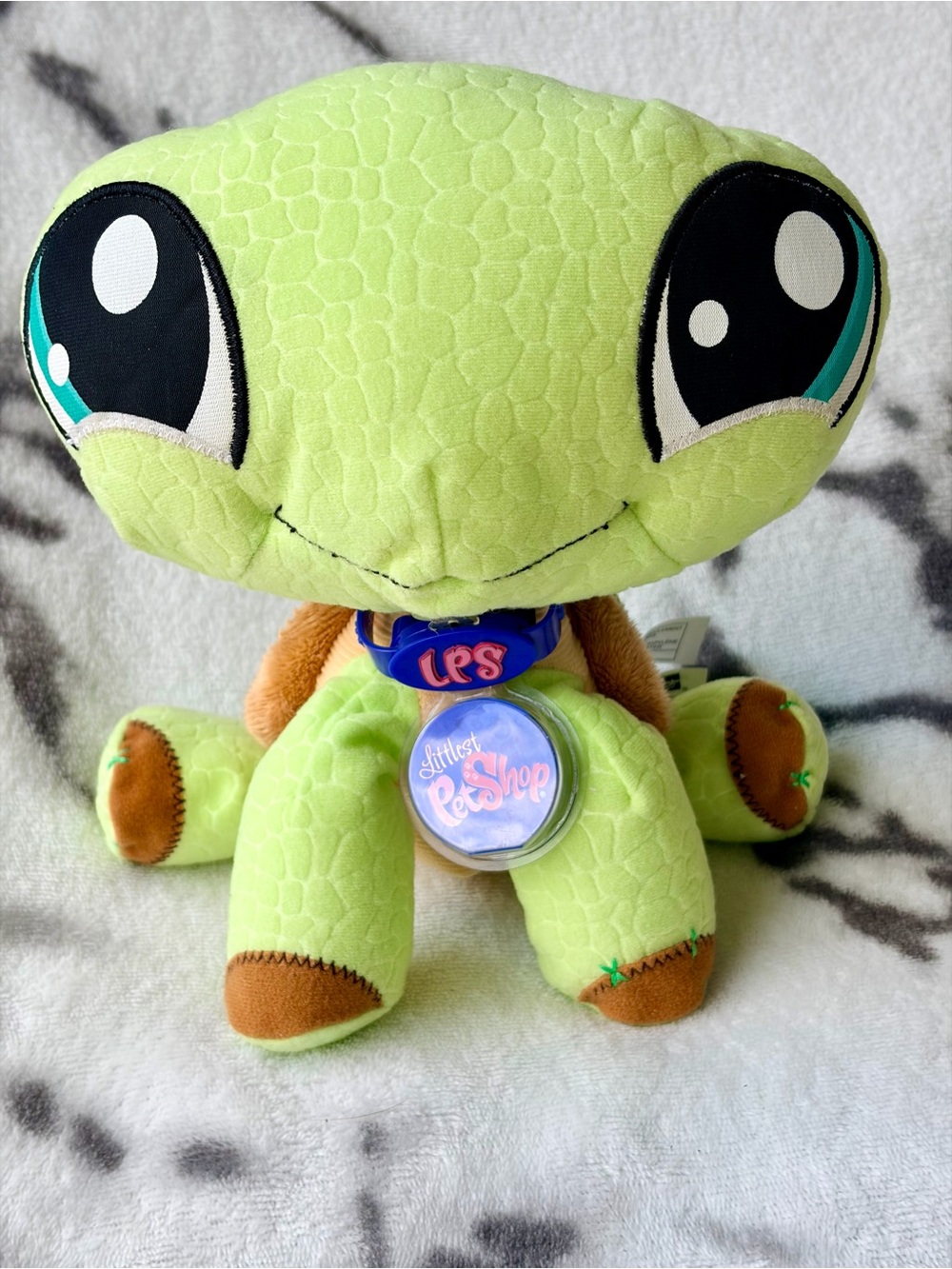 Vintage 2007 Littlest Pet Shop VIP Pet Turtle 9โ Plush by Hasbro- EUC/Like New
